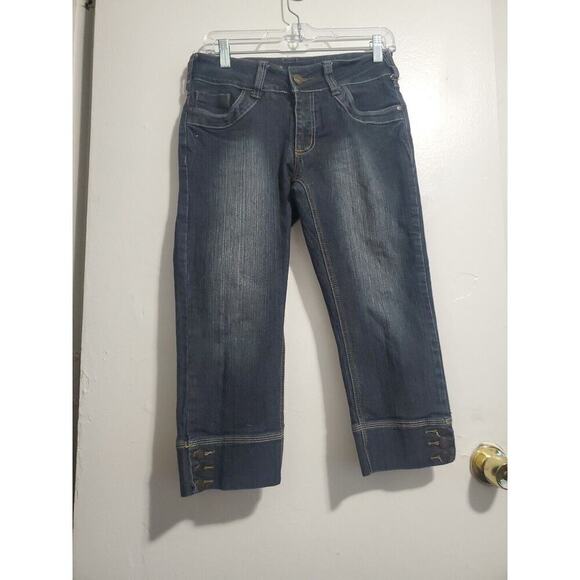 Suko Jeans Women's Size 6 Blue Straight Leg Dark Wash Stretch Capri - Picture 1 of 4